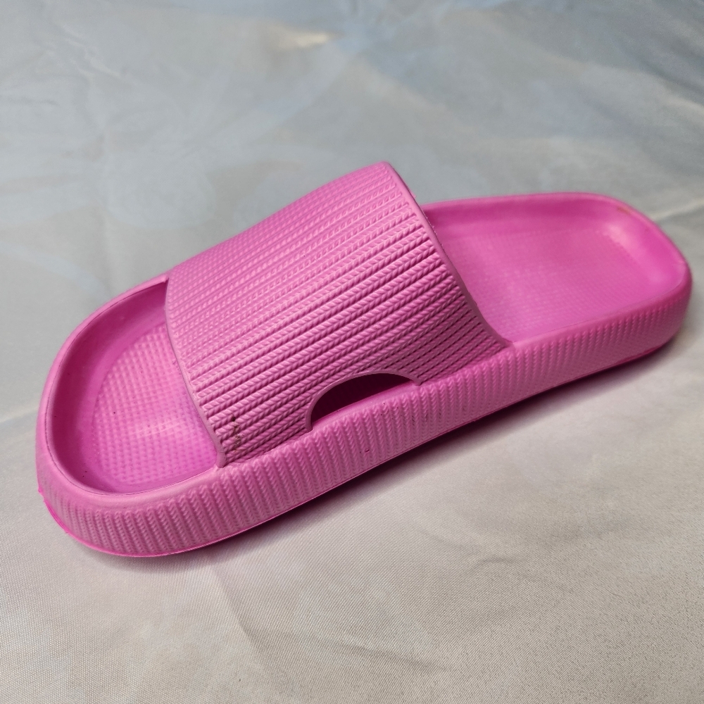 Mysoft Pink Slides - Picture 4 of 5